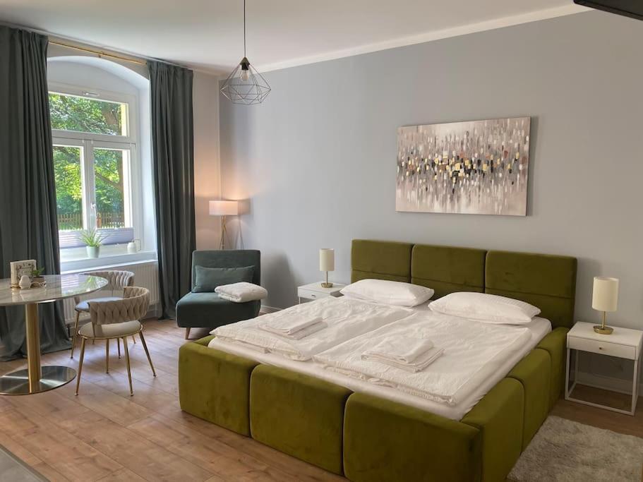 Apartment Modernes Mit Grosser Terrasse